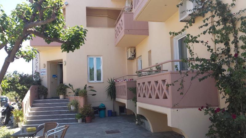 Labyrinth Hotel Georgioupoli Exterior foto